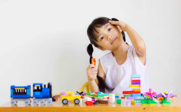 5 lợi ích khi để con bạn chơi với Legos