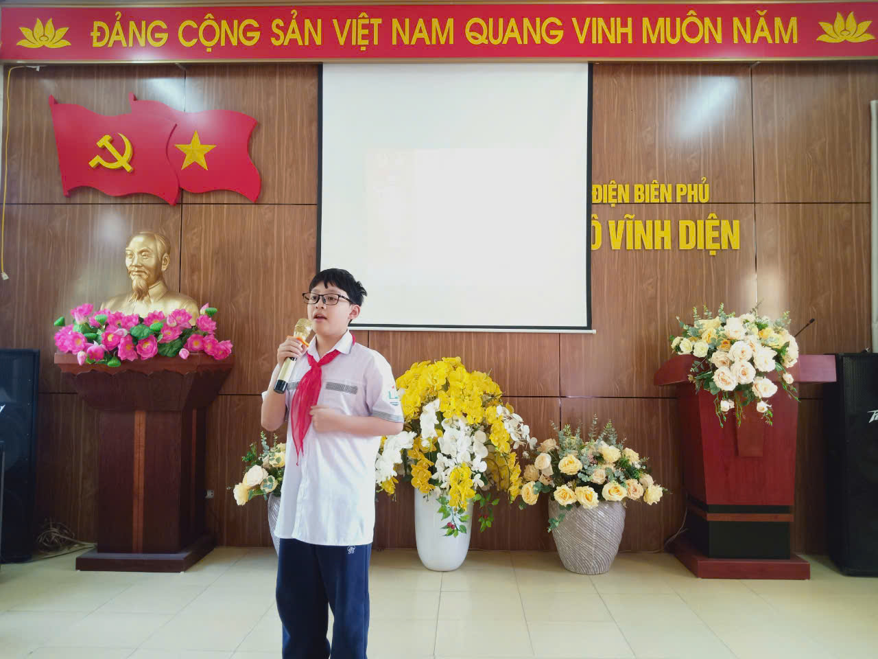 Hình ảnh các em học sinh tham gia Hội thi