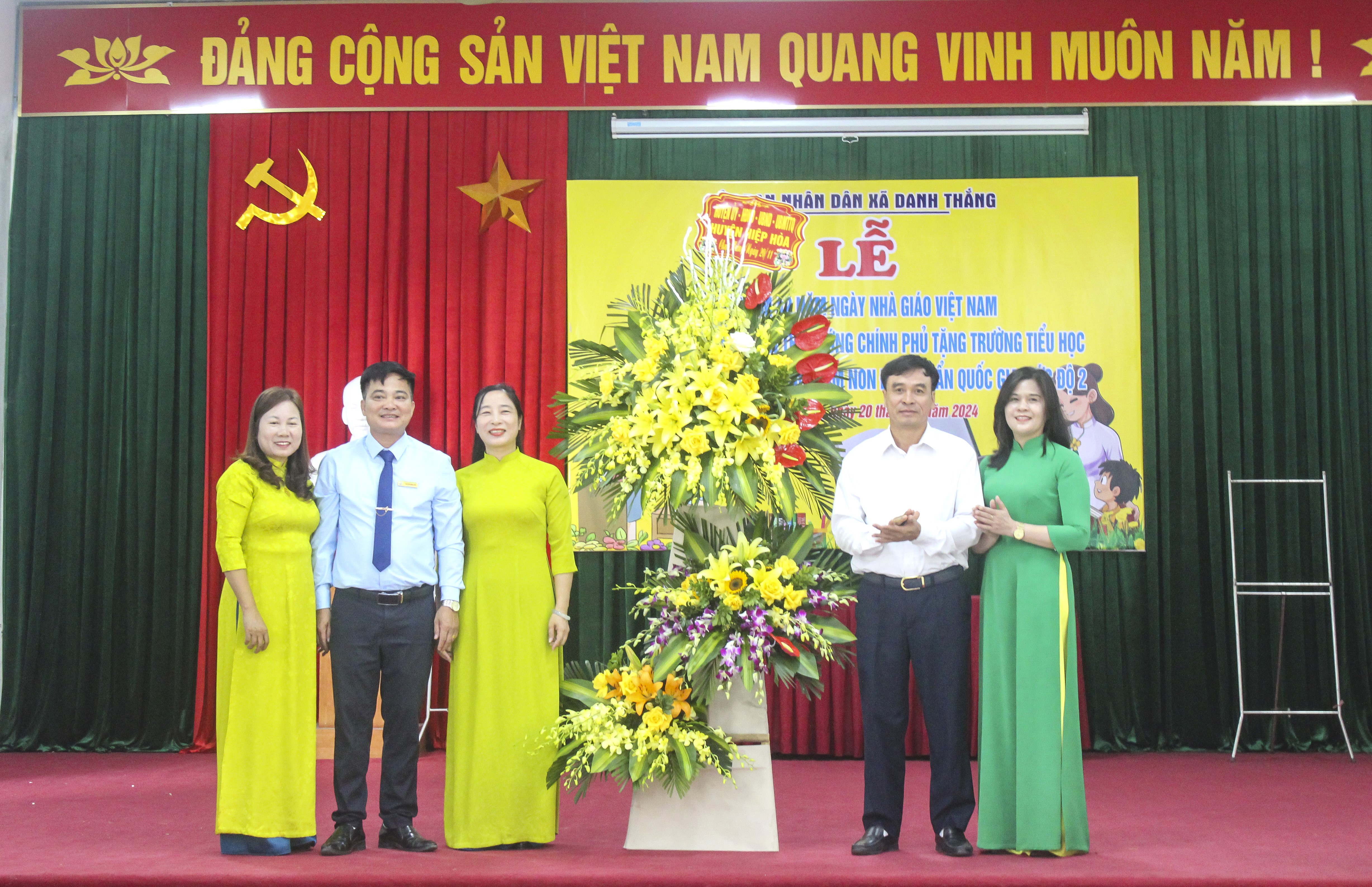 Hoạt động trải nghiệm giúp học sinh phát triển toàn diện