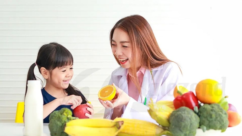 Rau củ quả cung cấp vitamin và khoáng chất cần thiết cho sự phát triển của trẻ